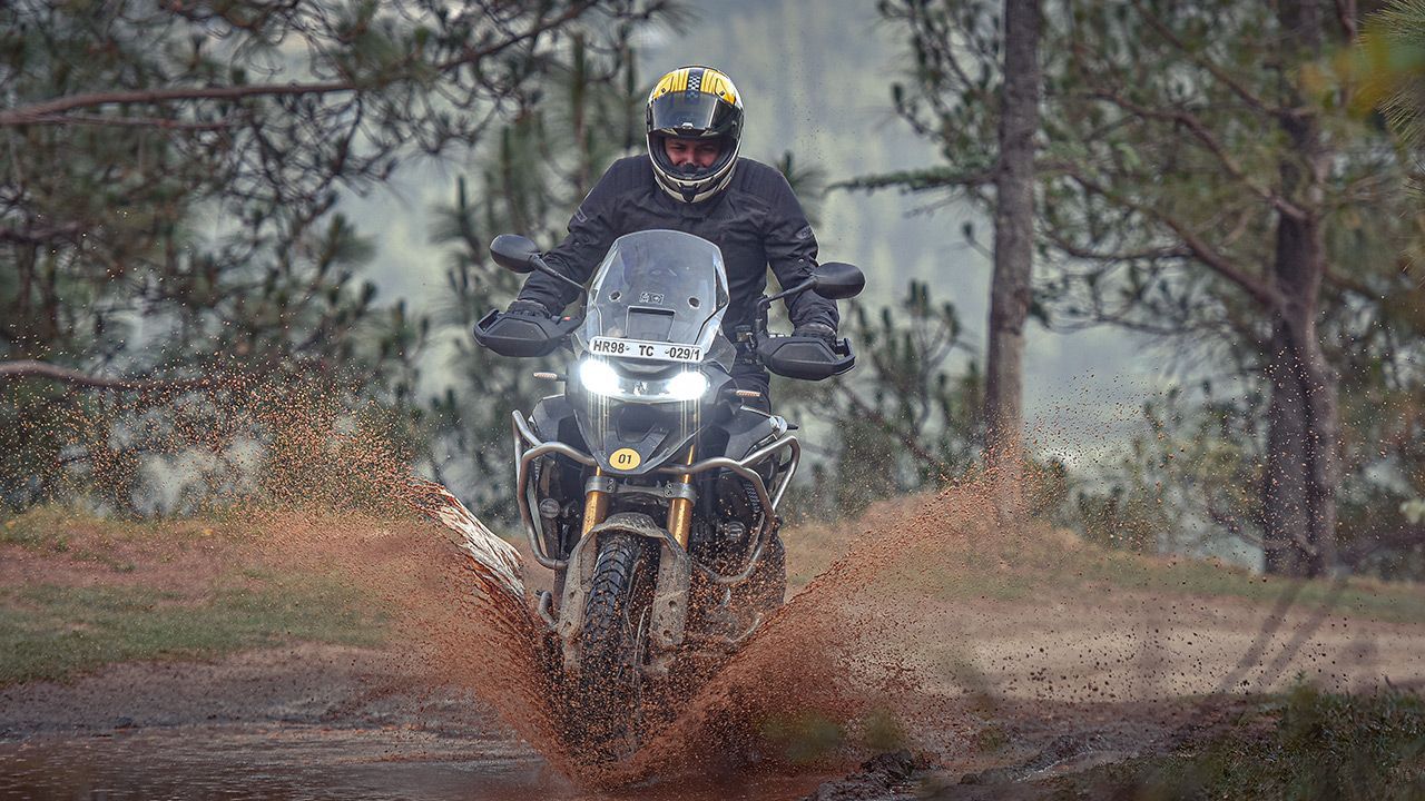 2022 Triumph Tiger 1200 Rally Pro off road