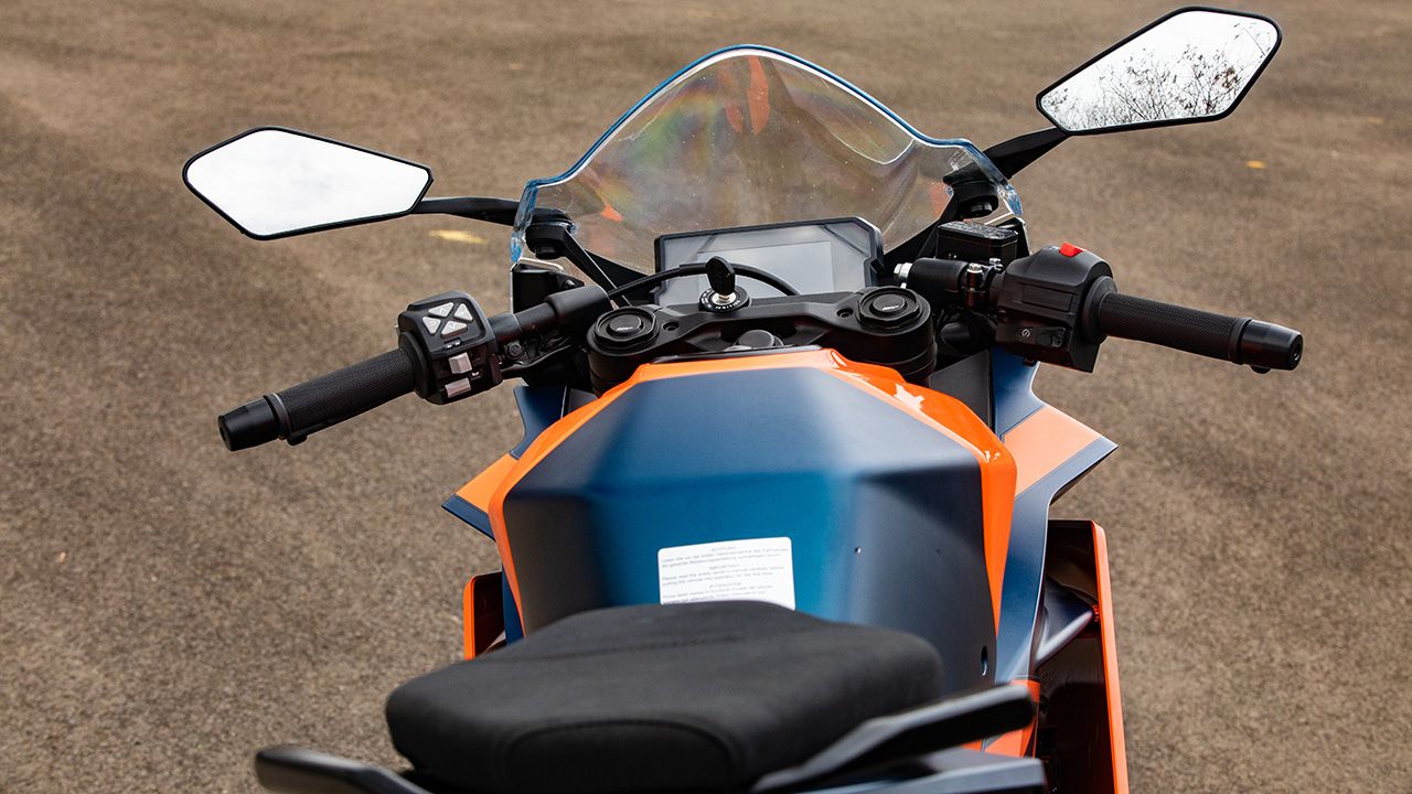 2022 KTM RC390 clip on handlebar