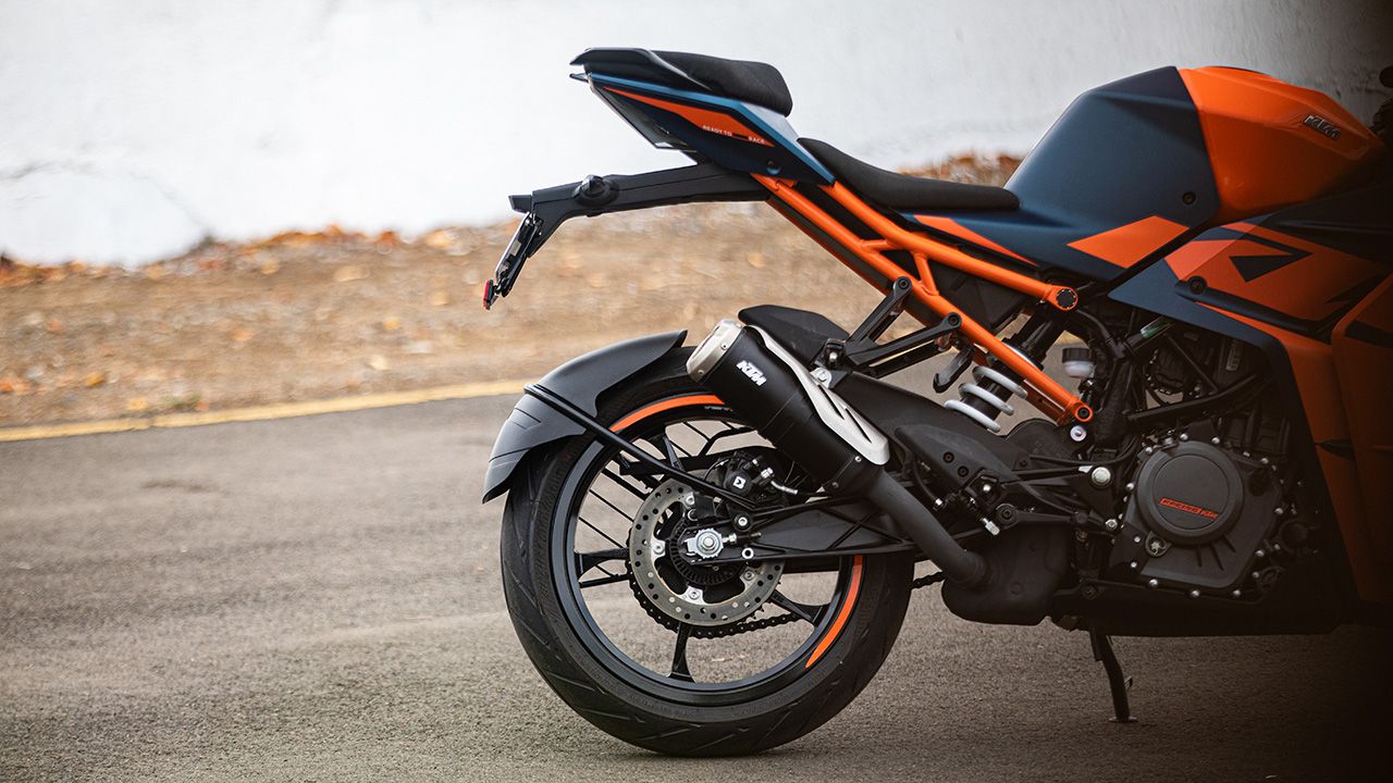 2022 KTM RC390 exhaust