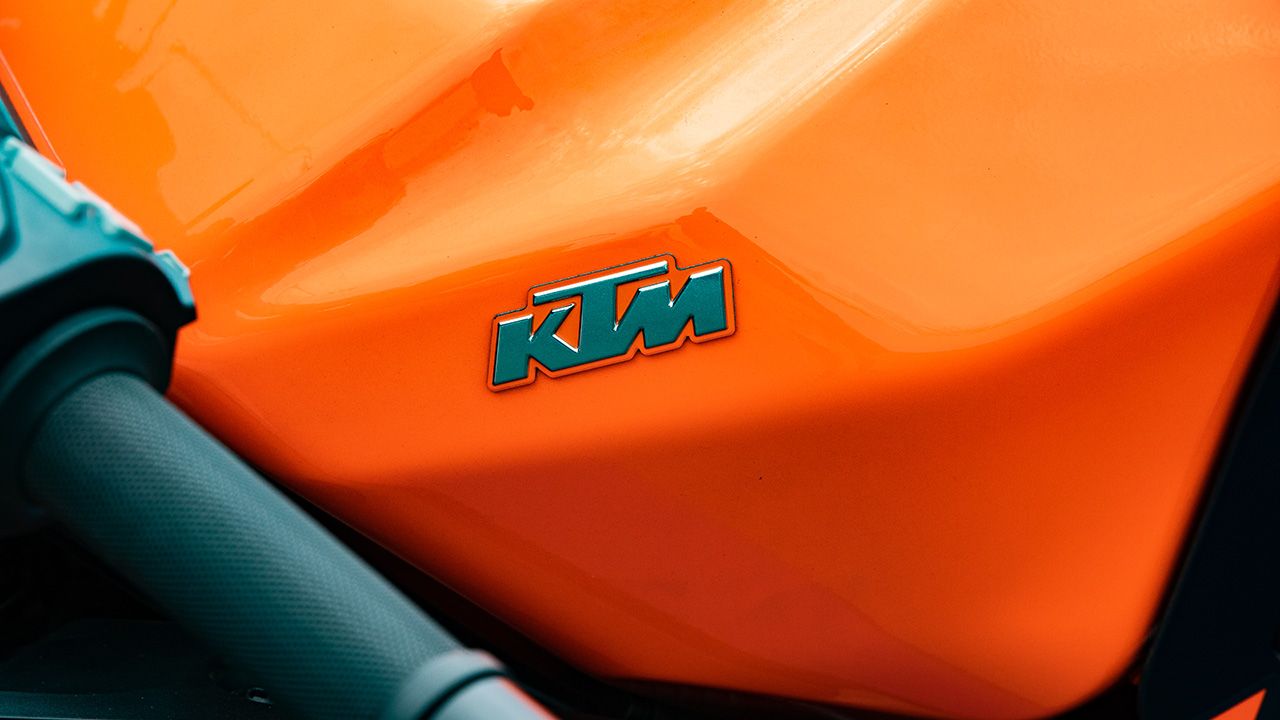 2022 KTM RC390 logo