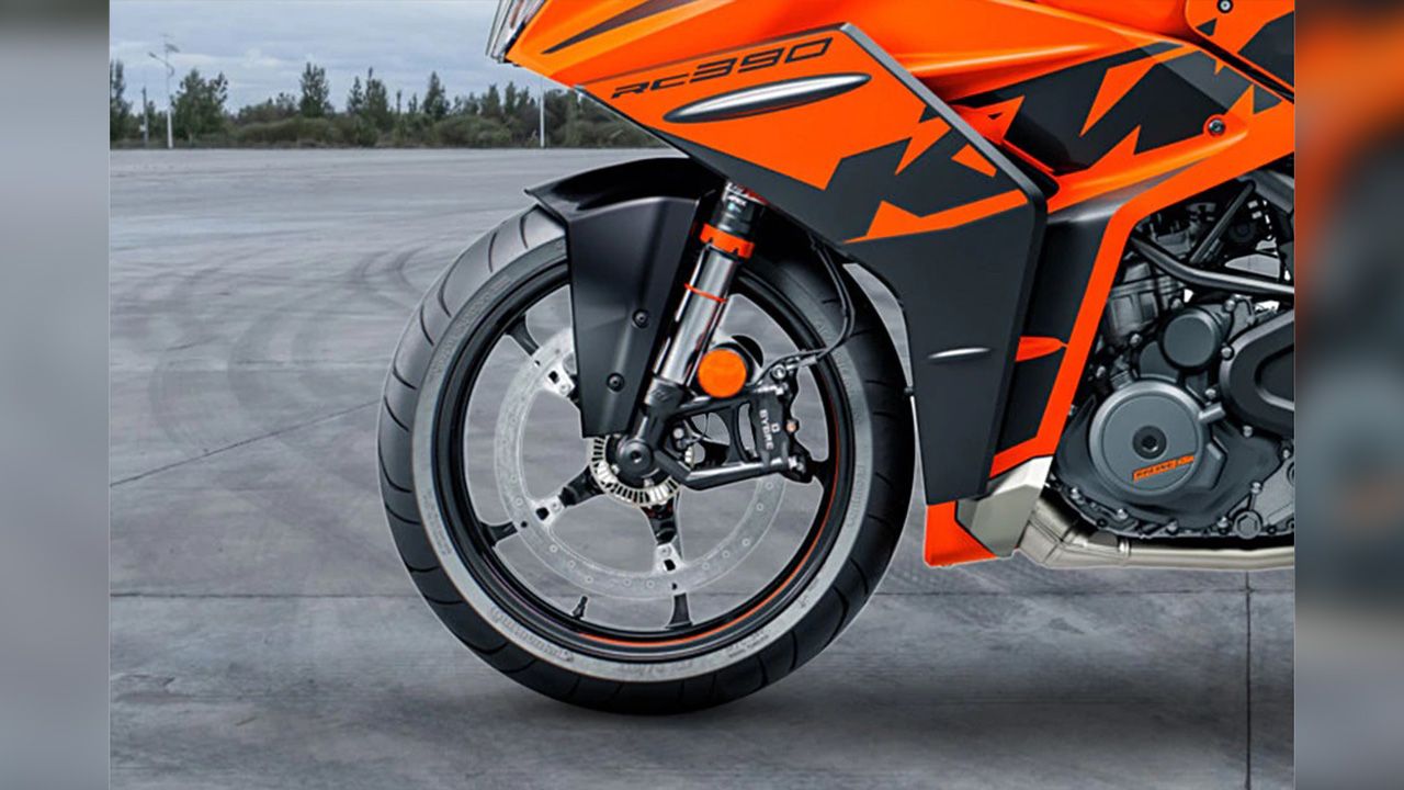 KTM RC 390 Front Tyre View