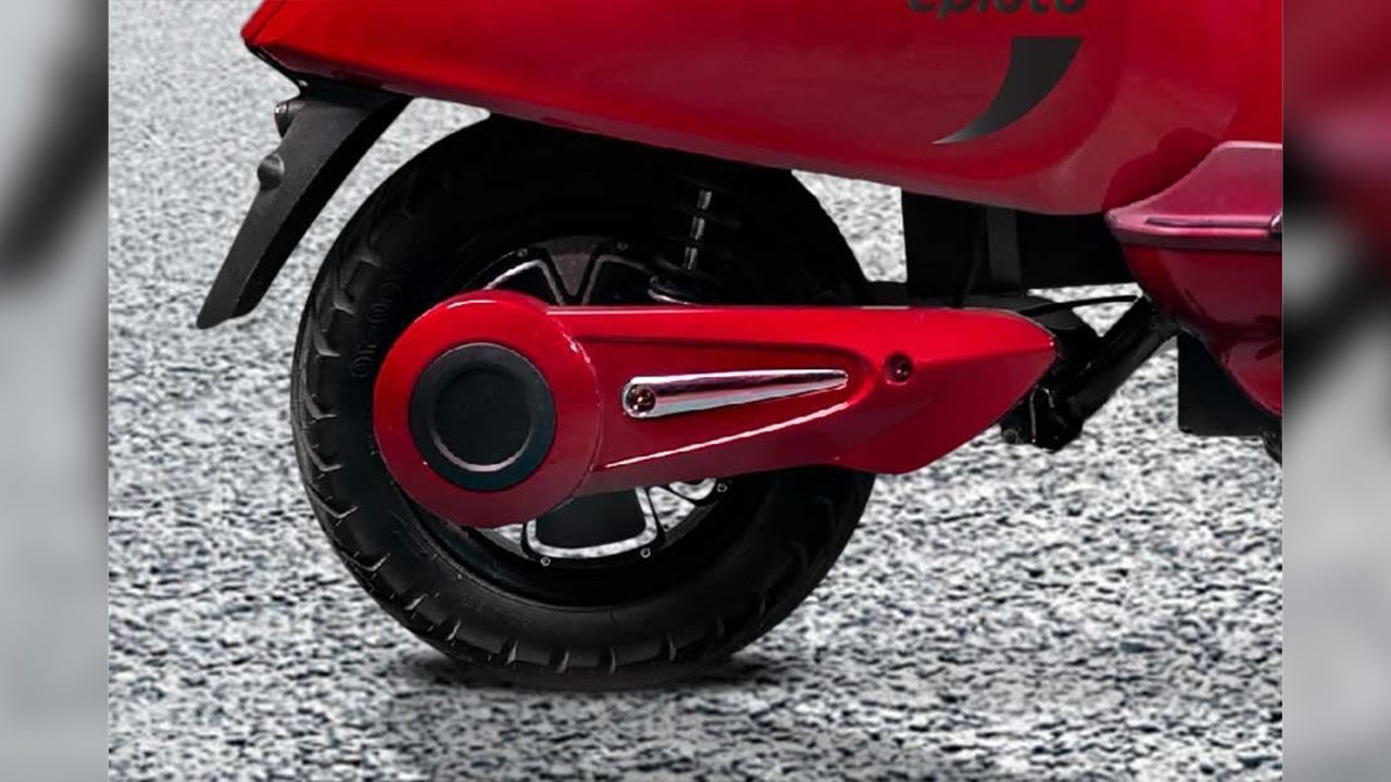 PURE EV EPluto Rear Tyre View