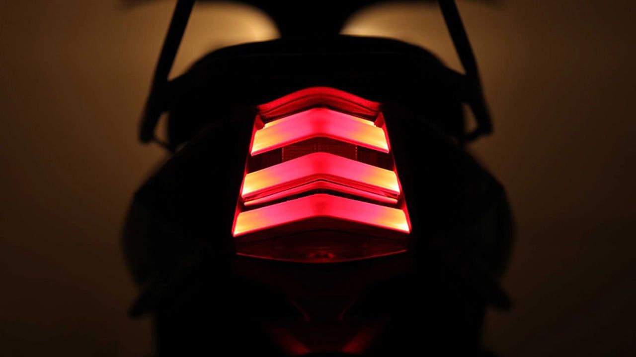 PURE EV ETrance Neo Tail Light