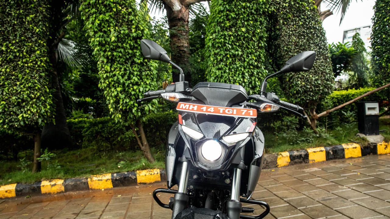 Bajaj Pulsar N160