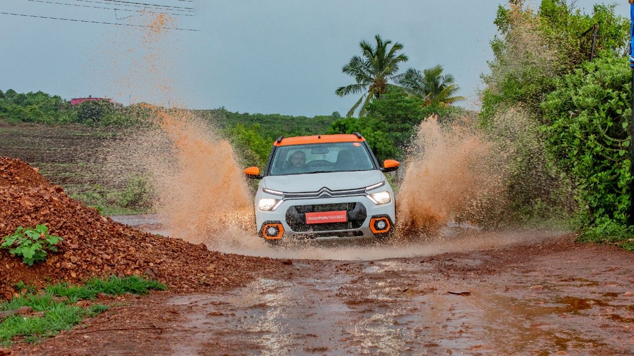 Citroen C3 Head On Action