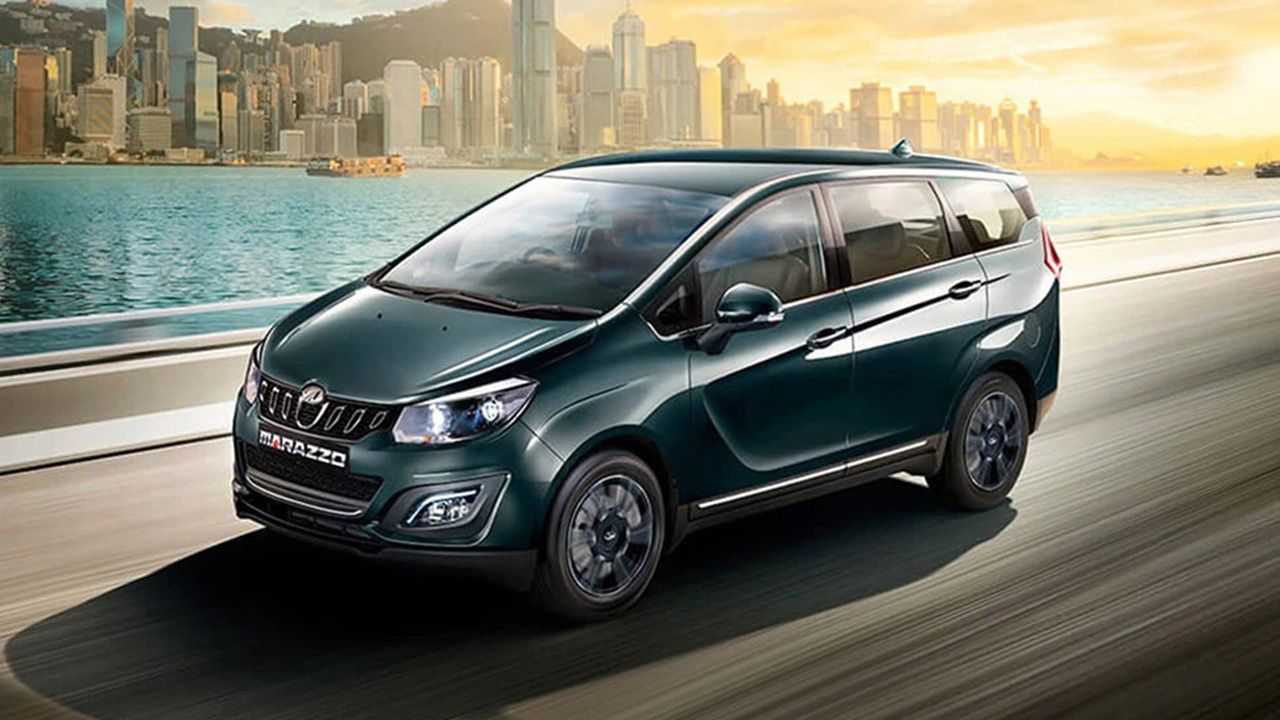 Mahindra Marazzo Left Front Three Quarter