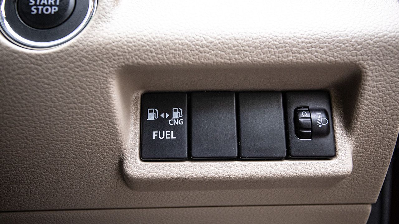 Maruti Suzuki Ertiga CNG Fuel Switch Button