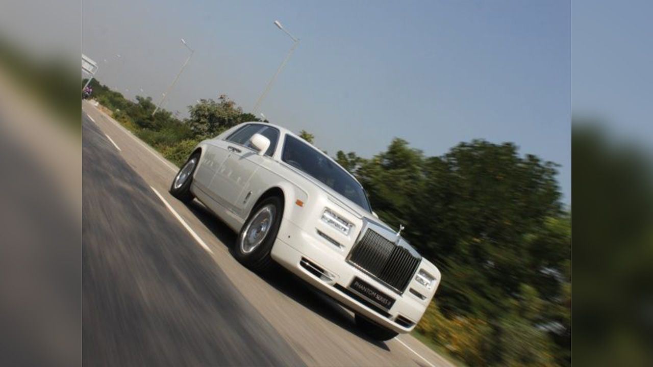 Rolls Royce Phantom VIII 4