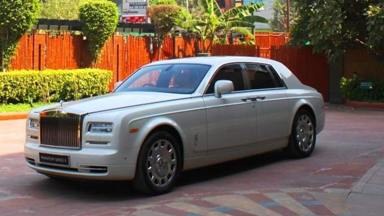 Rolls Royce Phantom VIII Series ii Slideshow