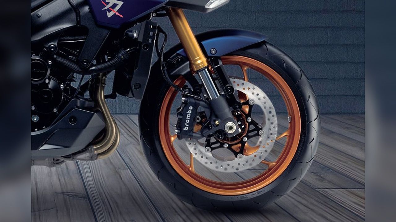 Suzuki Katana Front Tyre View