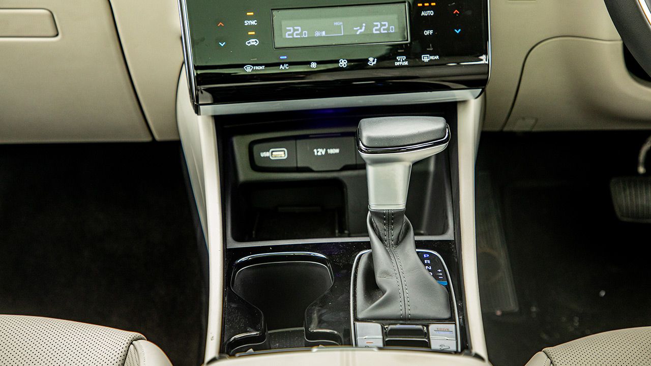 2022 Hyundai Tucson instrument cluster 2 