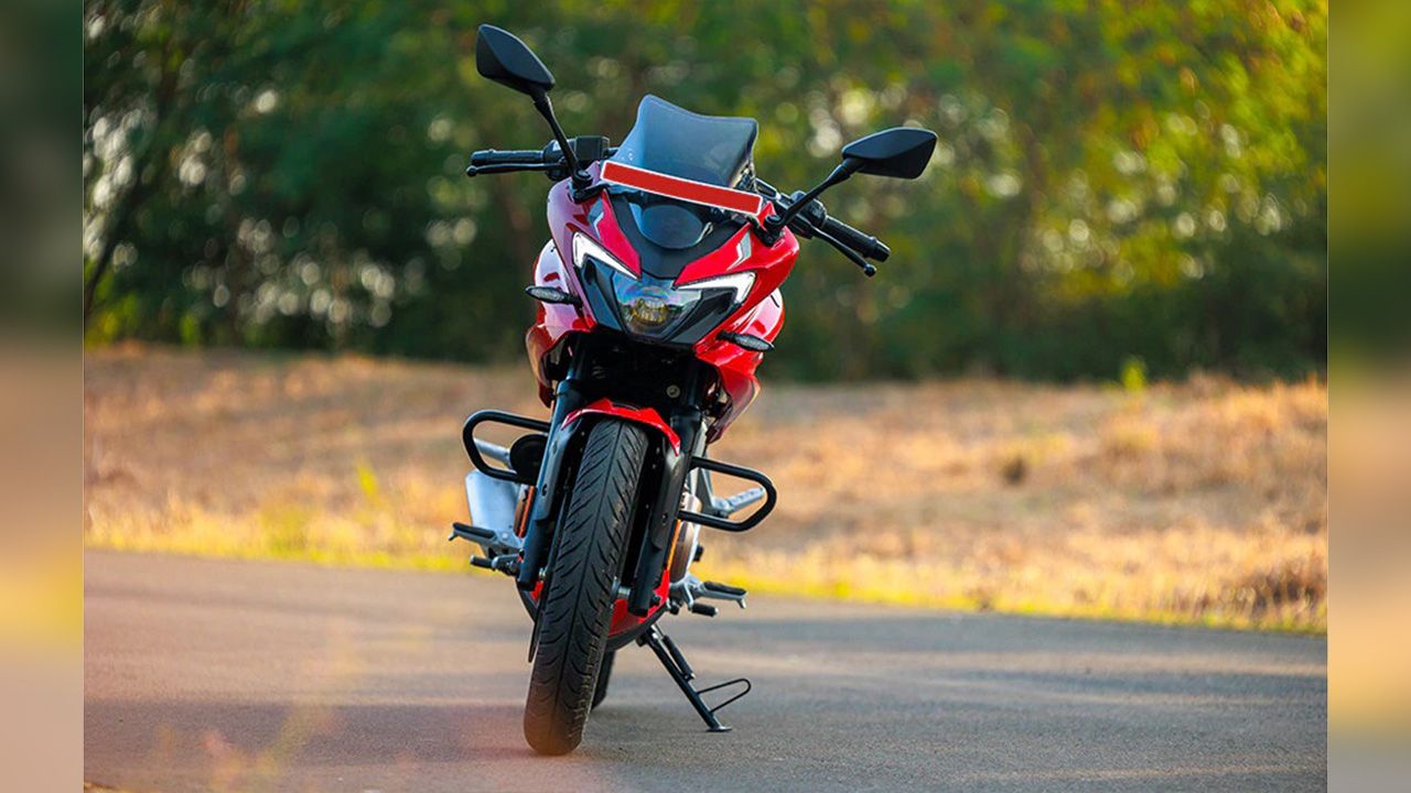 Bajaj Pulsar F250 Front View