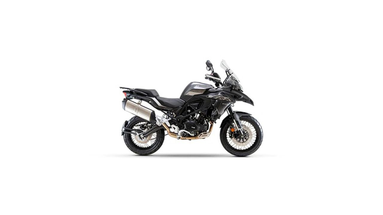 Benelli TRK 502 Metallic Dark Grey1