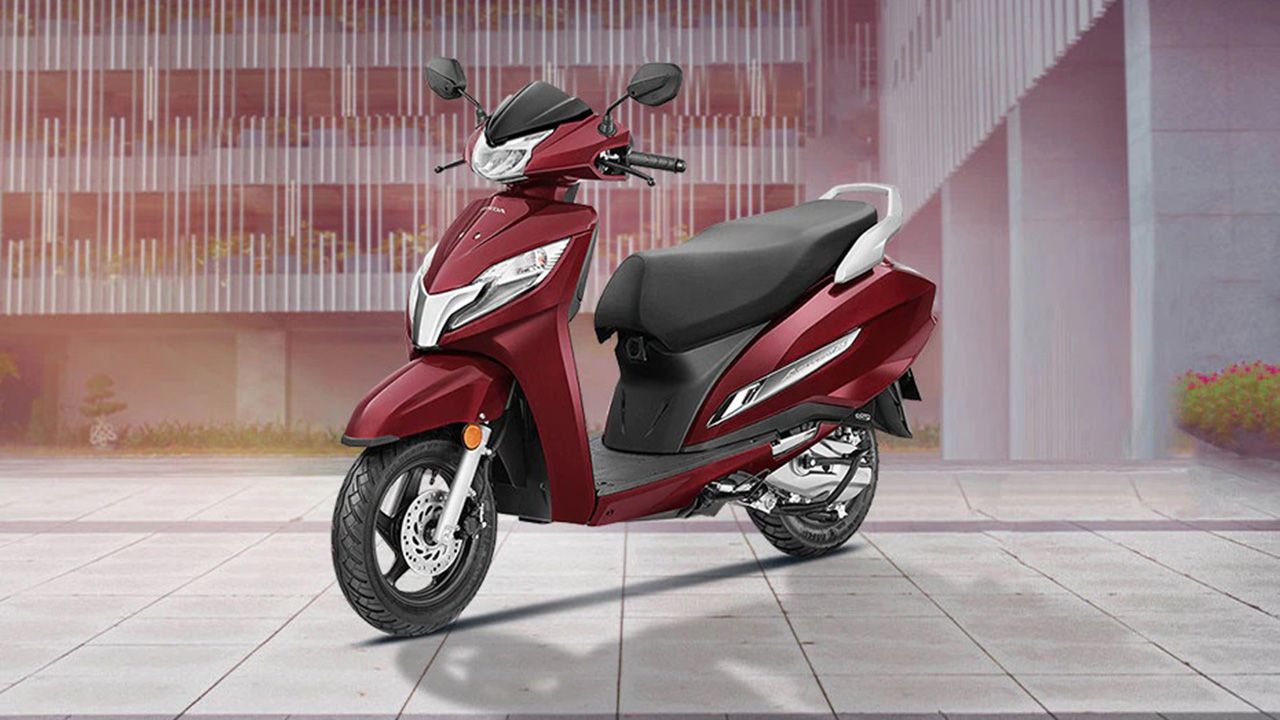 Honda Activa 125 Front Left View