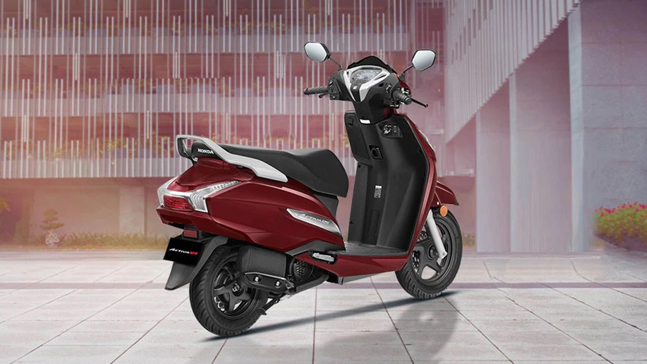 Honda Activa 125 Rear Right View