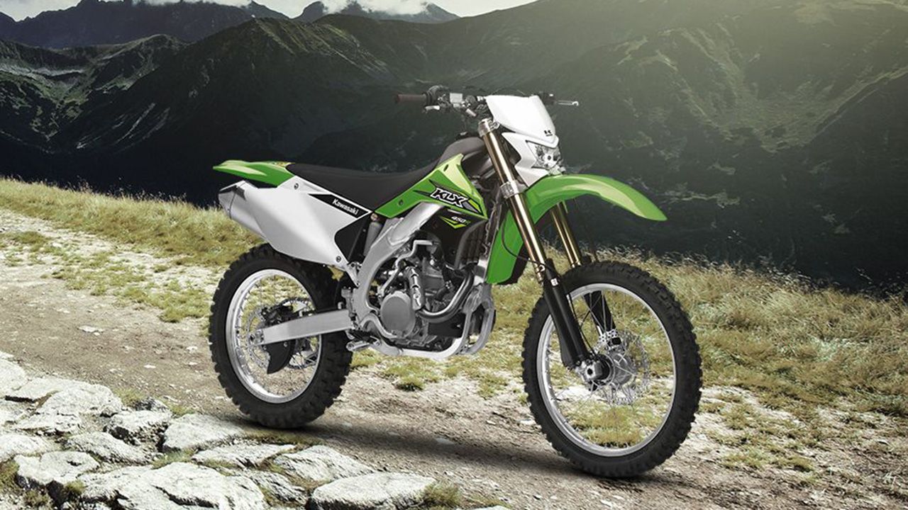 Kawasaki KLX450R Front Right View