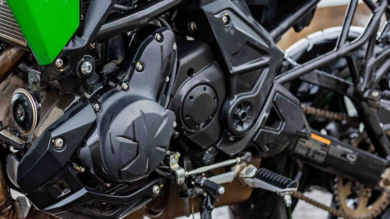 Kawasaki Versys 650 Engine