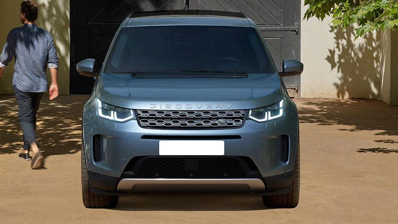 Land Rover Discovery Sport Front View