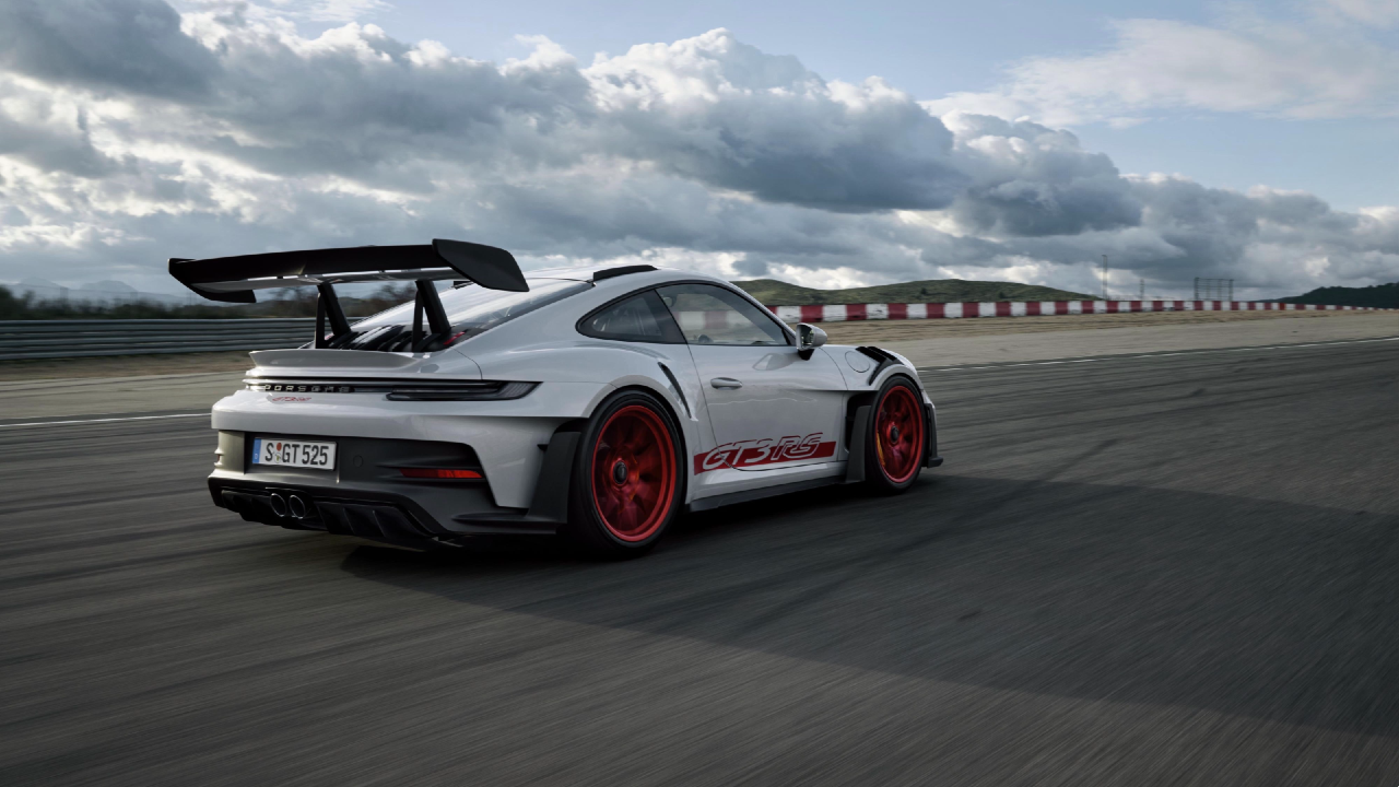 Porsche 911 GT3 RS Rear Side Dynamic