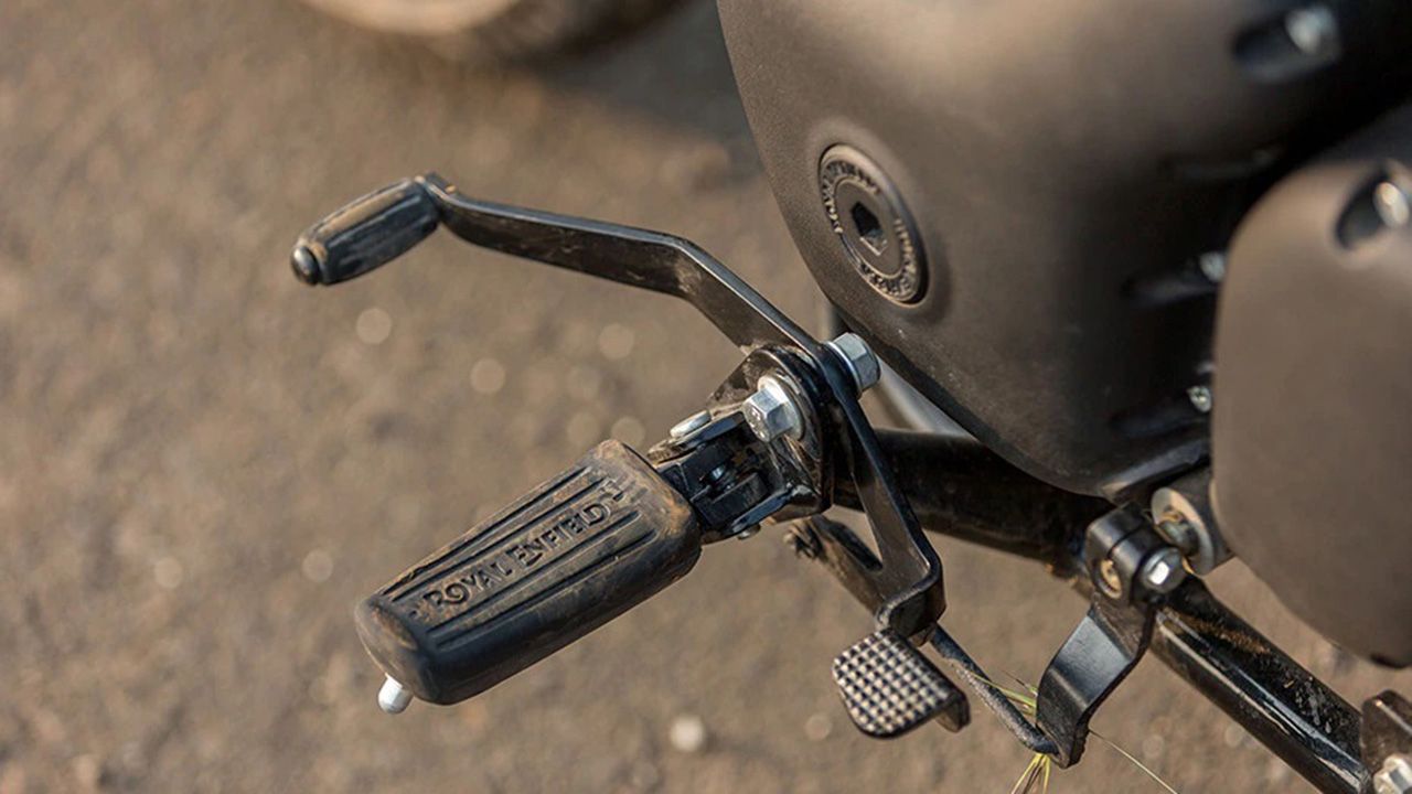 Royal Enfield Meteor 350 Foot Rest View