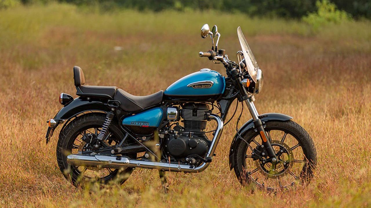 Royal Enfield Meteor 350 Right Side View