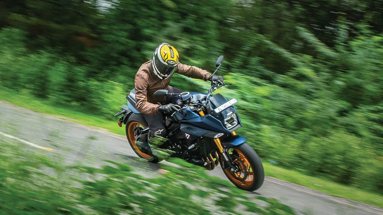 Suzuki Katana Top Angle Motion1