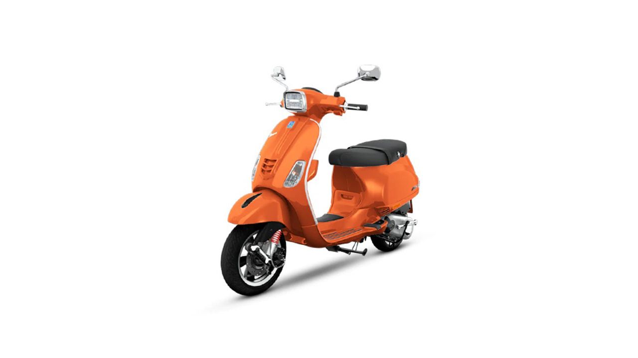 Vespa SXL 125 Orange