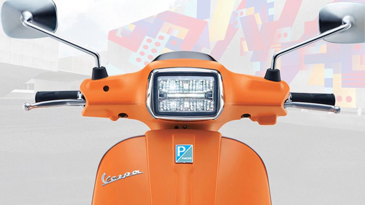 Vespa SXL 125 Head Light