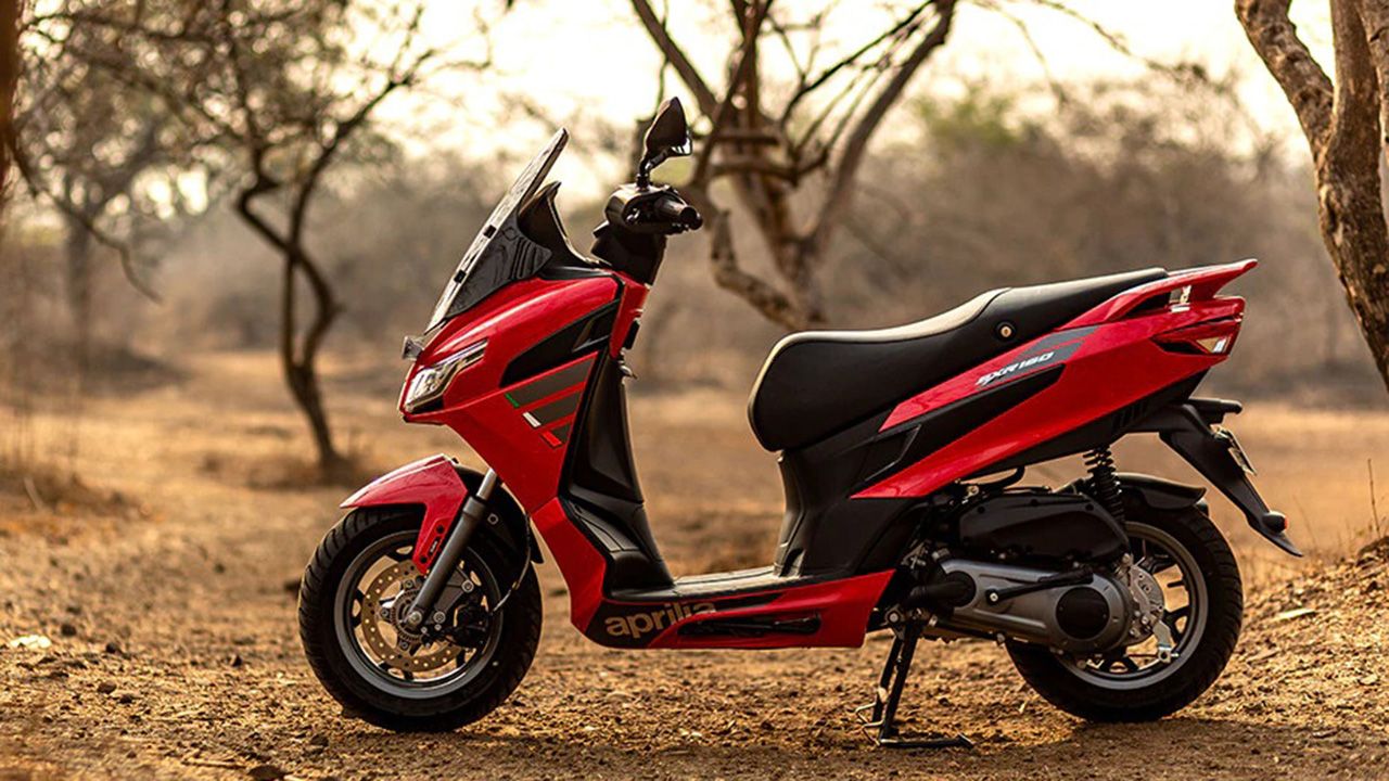 Aprilia SXR 160 Left Side View