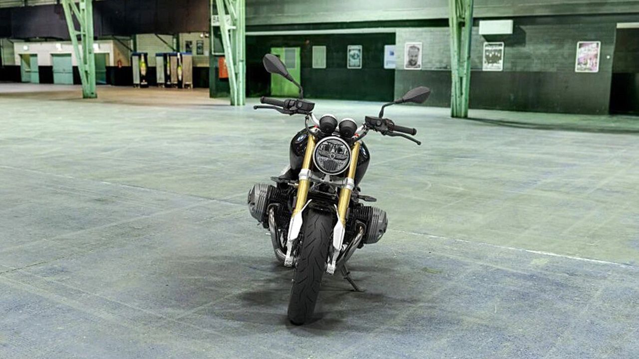 BMW R nineT Front View