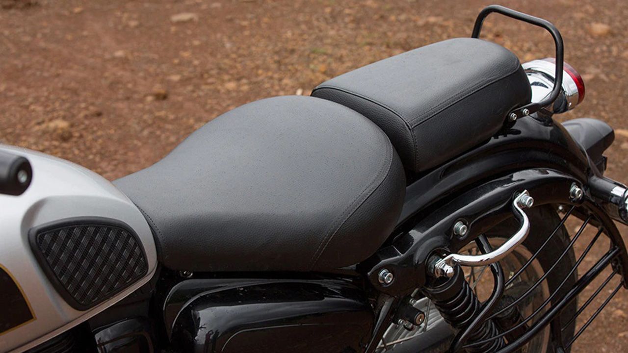 Benelli Imperiale 400 Seat