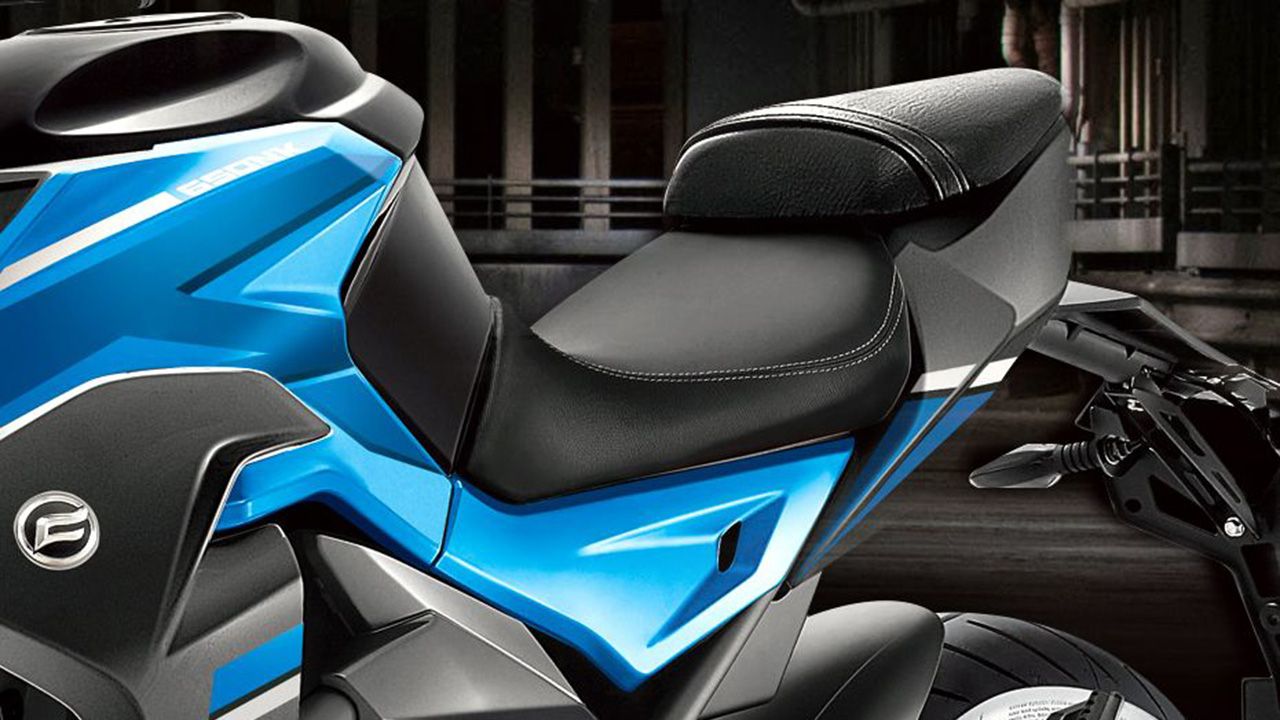 CFMoto 650NK Seat