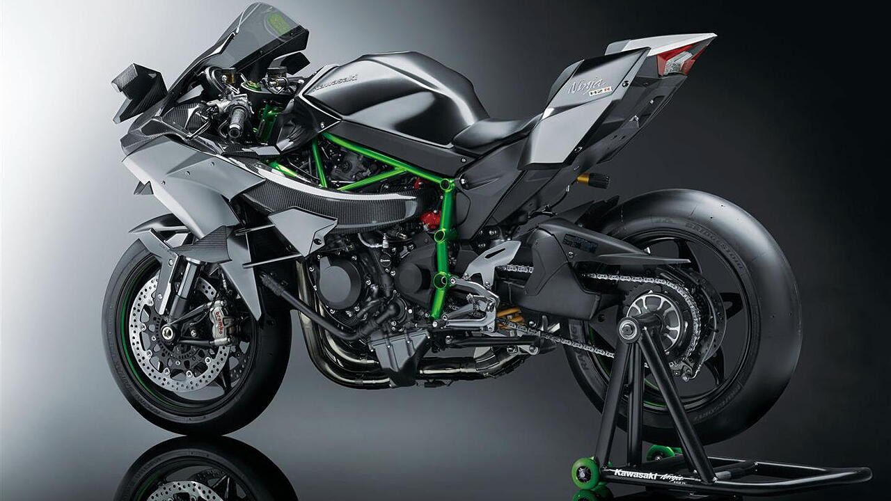 Kawasaki Ninja H2R Left Side View