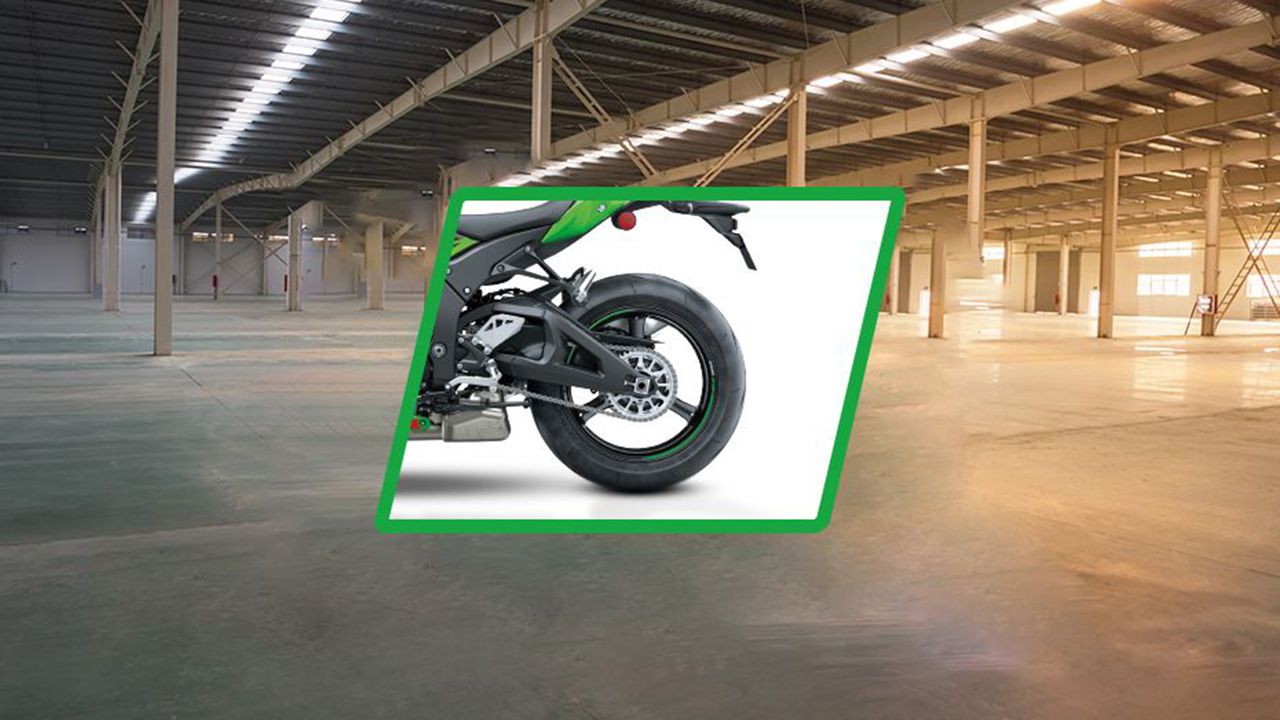 Kawasaki Ninja ZX 10R Rear Tyre View