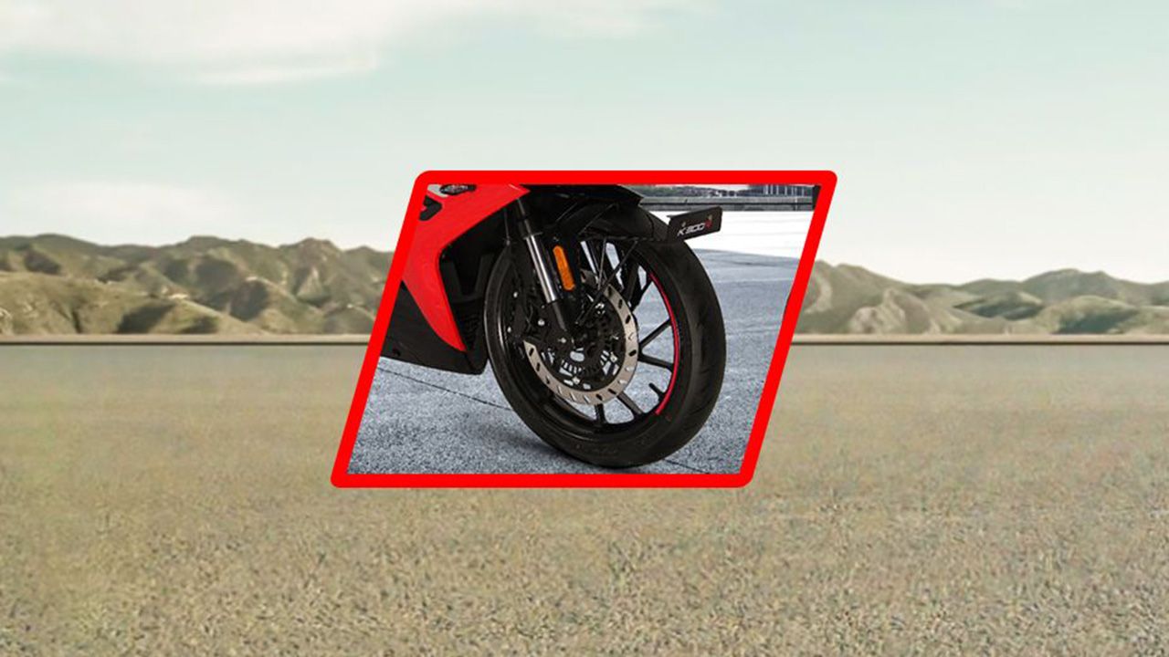 Keeway K300 R Front Tyre View