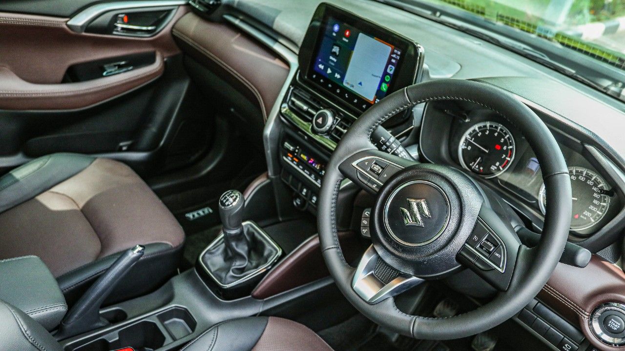 Maruti Suzuki Grand Vitara Dashboard