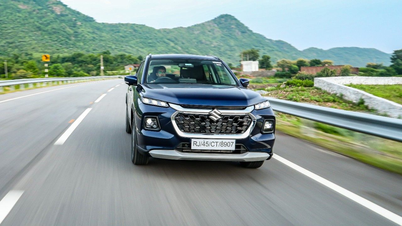 Maruti Suzuki Grand Vitara Front Dynamic