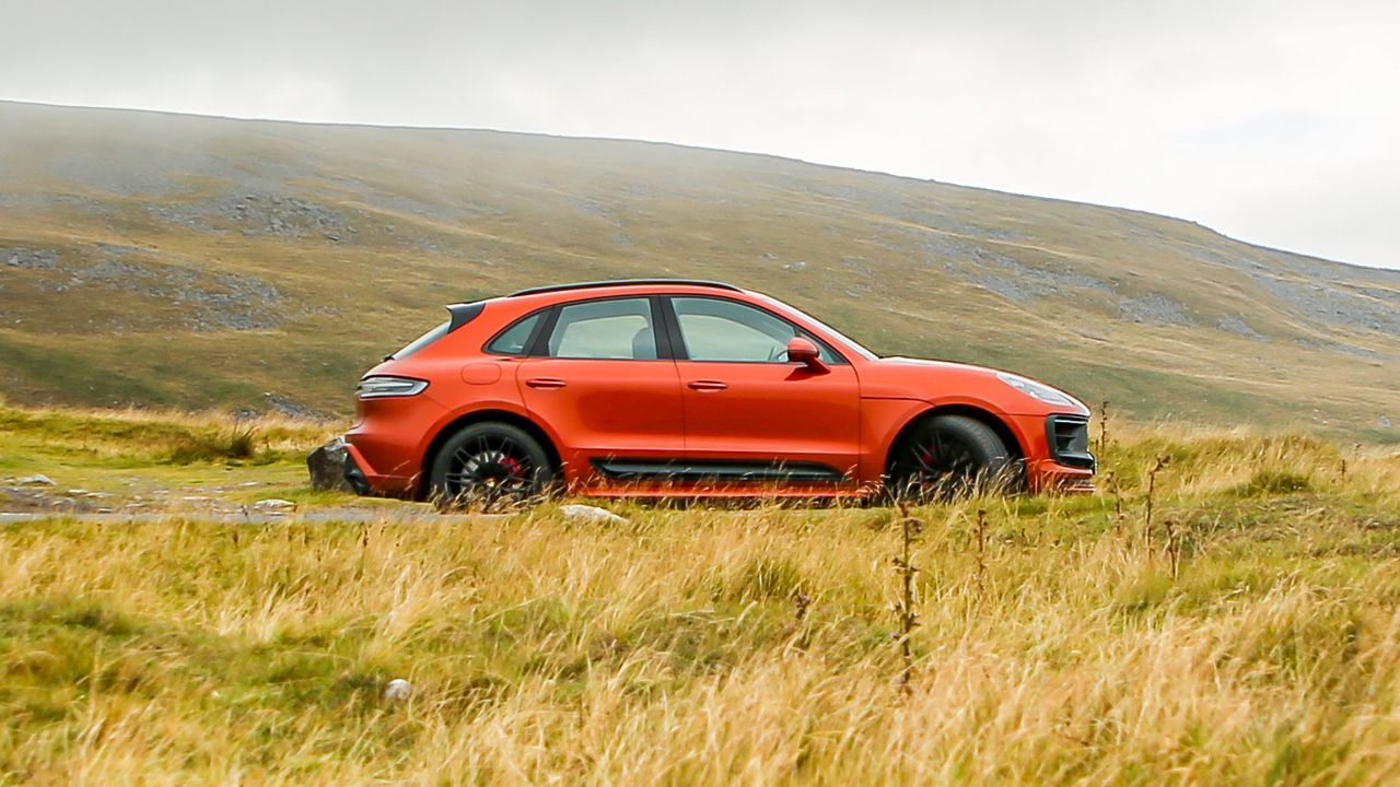 Porsche Macan GTS Close Up Side11