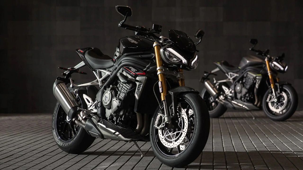 Triumph Speed Triple 1200 RS Right Side View