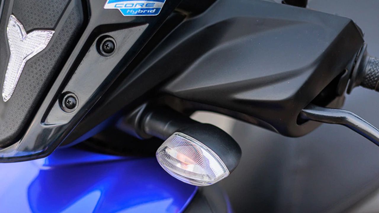 Yamaha Ray ZR 125 Front Indicator View