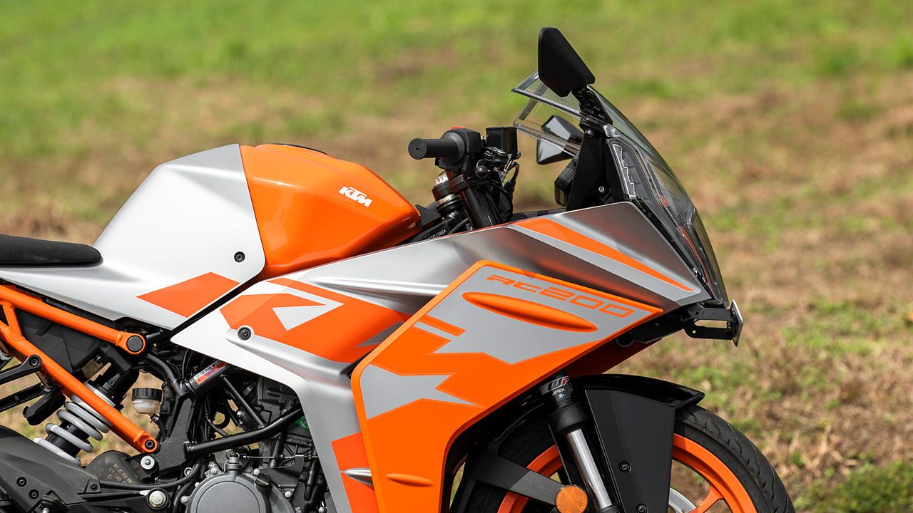 KTM RC 200 Front Beak