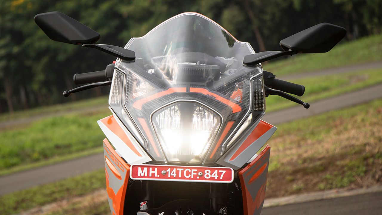 KTM RC 200 Head Light