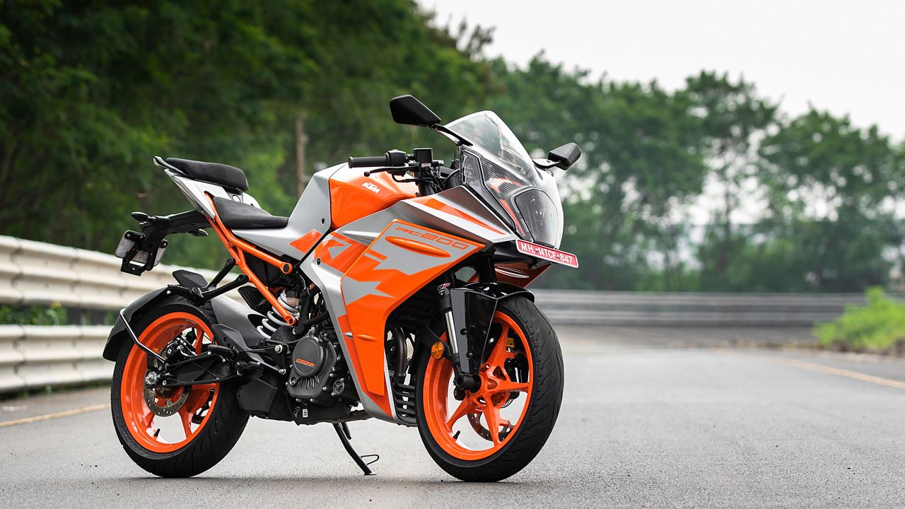 KTM RC 200 Model Image