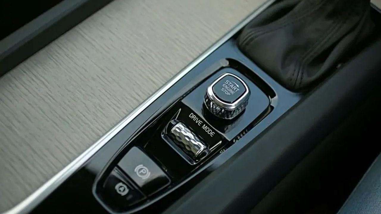 Volvo XC60 Interior