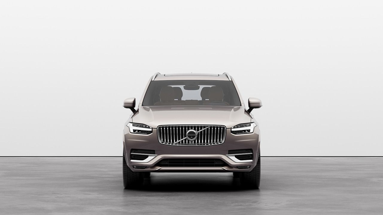 Volvo XC90 Front View