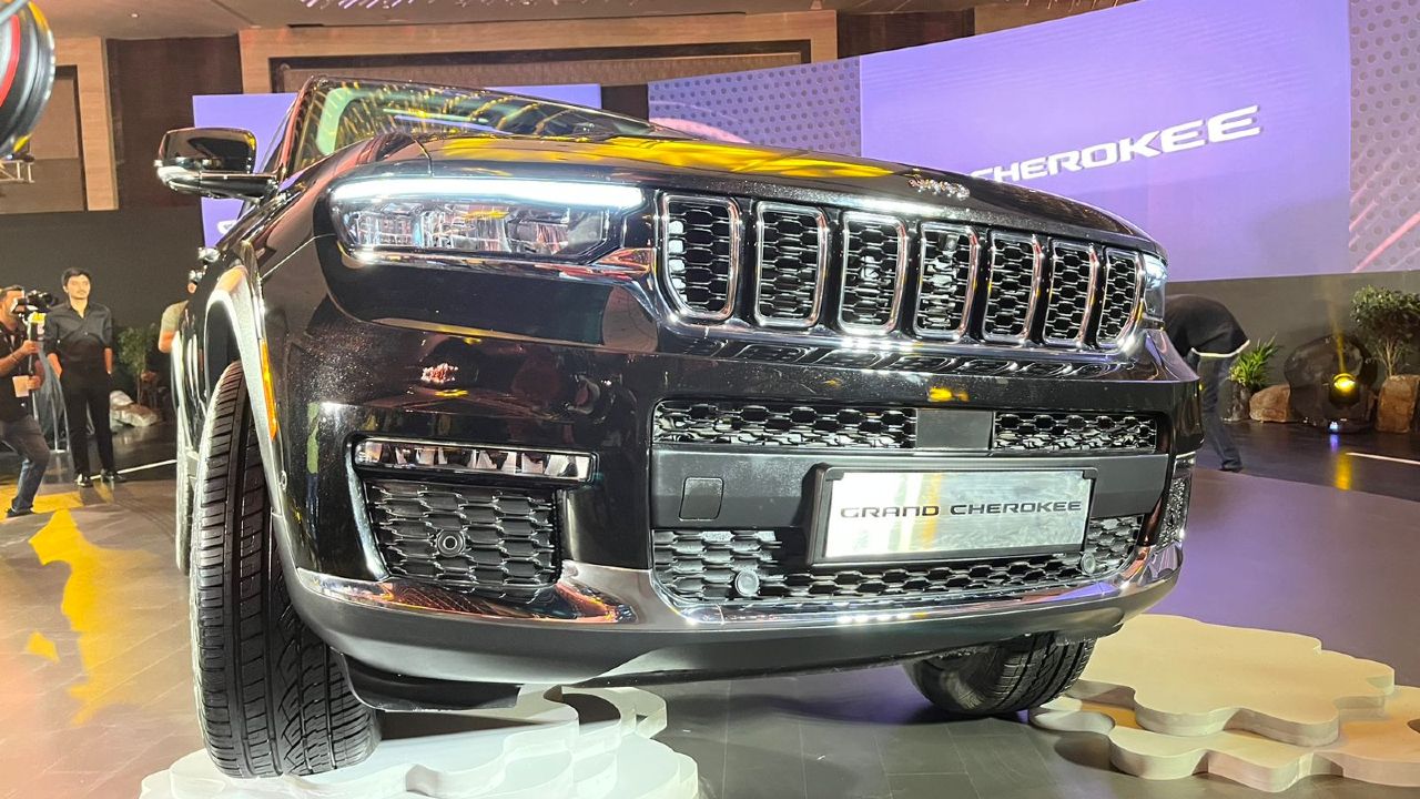 Grand Cherokee Front