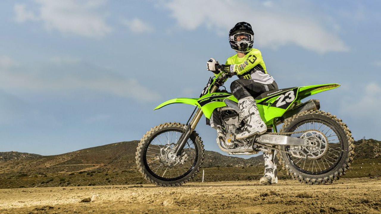 Kawasaki KX250 9 