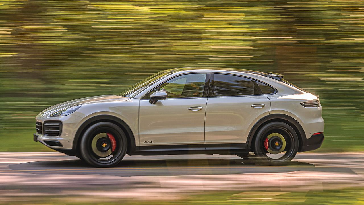 Porsche Cayenne Coupe Side View Motion