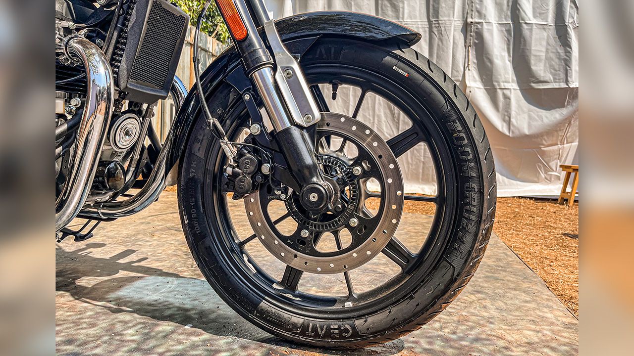 Royal Enfield Super Meteor 650 Front Wheel