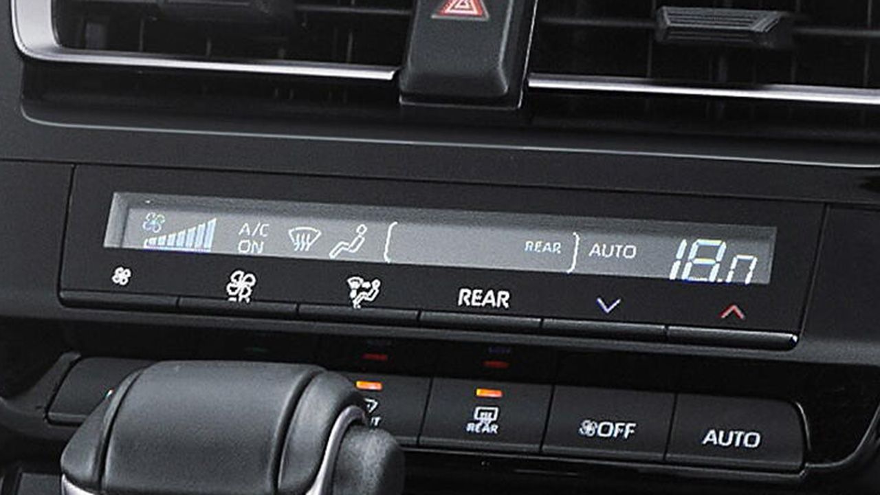 Toyota Innova Hycross AC Controls